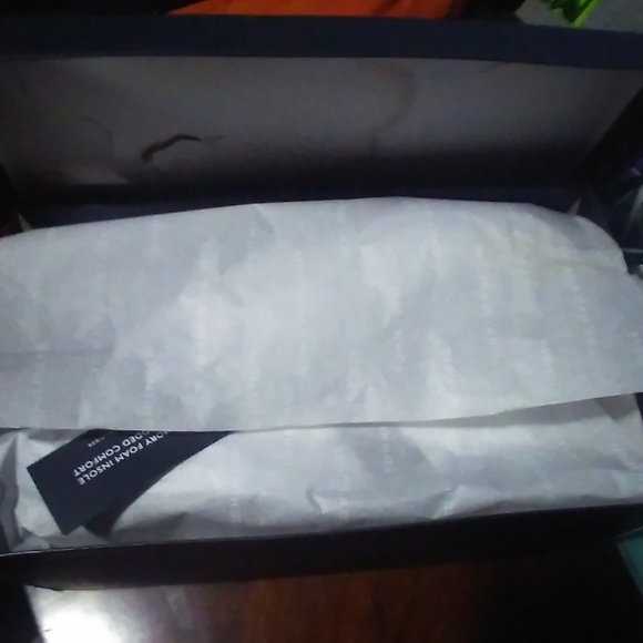 Tommy hillfiger white shoes - Picture 3 of 4